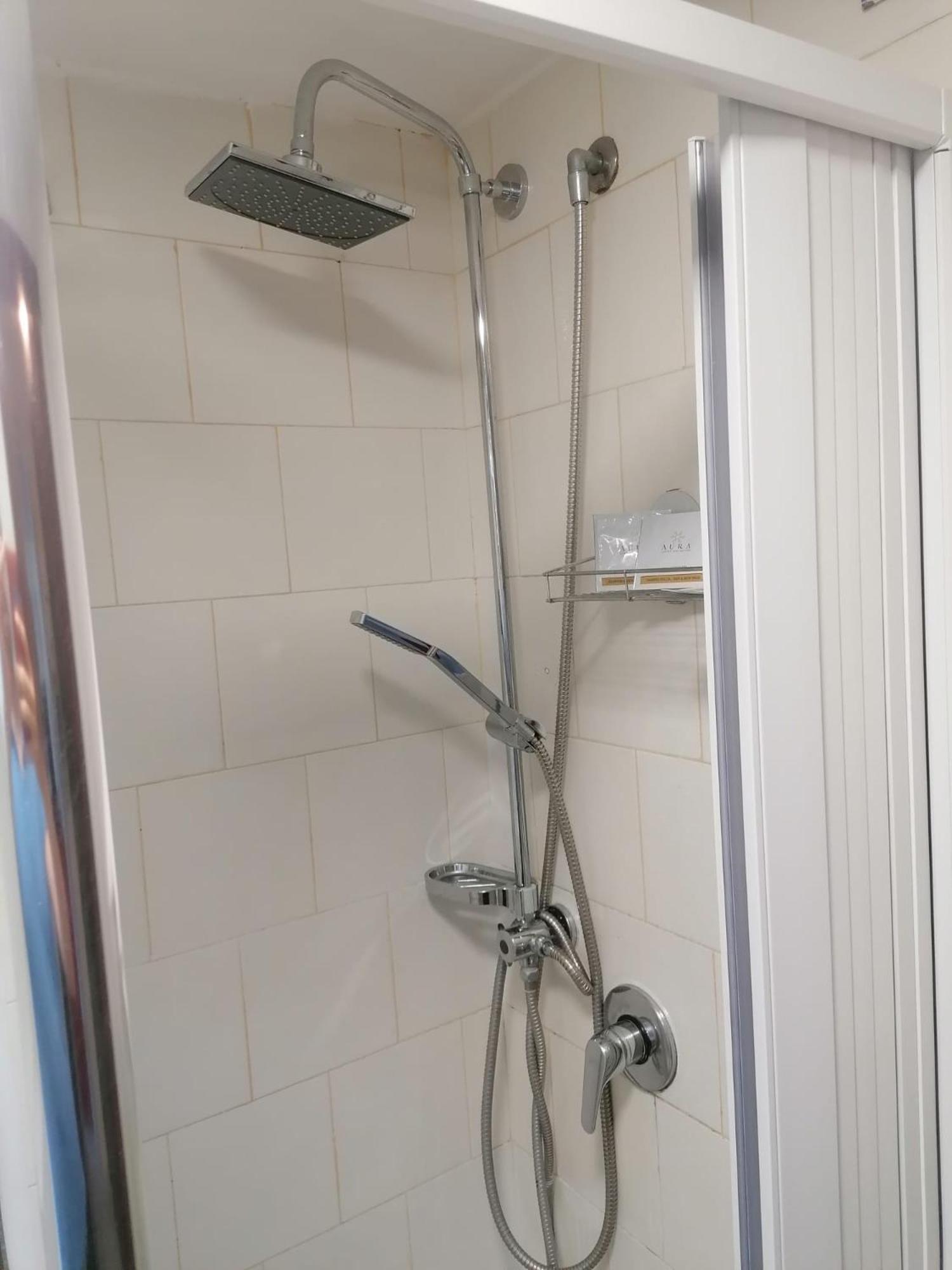 Metropolitan Station Room Lift نابولي المظهر الخارجي الصورة